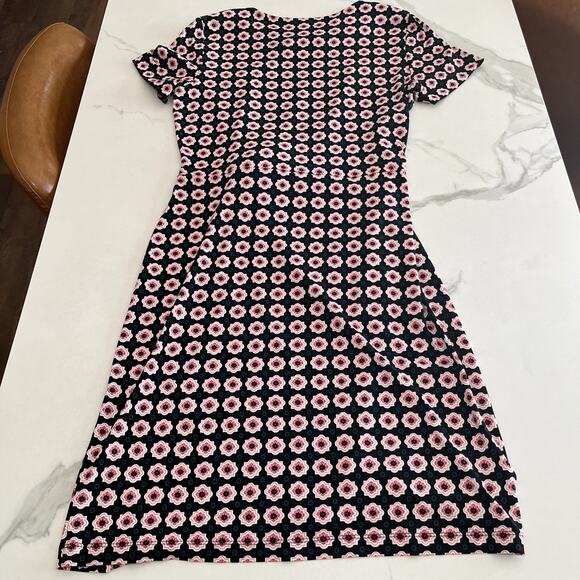 Nine West Women’s Short Sleeve Tie Waist Dress Stretch Size 10 Black Pink Floral - Picture 8 of 9